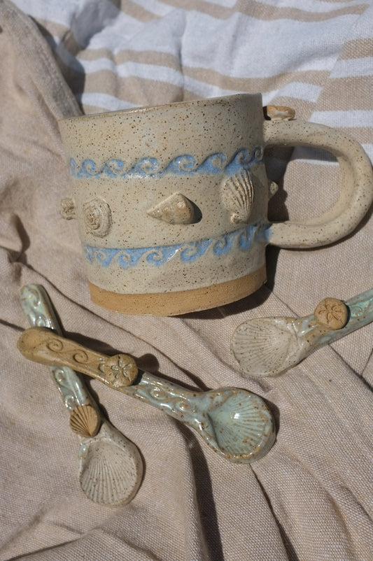 Waves & Shells Mug